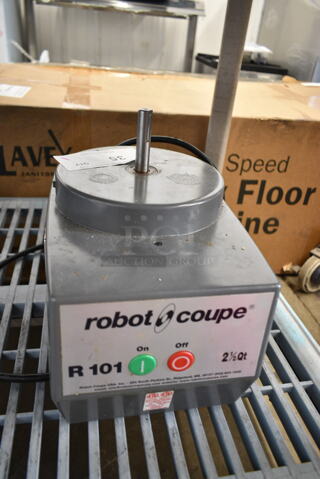 Robot Coupe R 101 Metal Commercial Countertop Food Processor Base. 120 Volts, 1 Phase. Tested and Working!