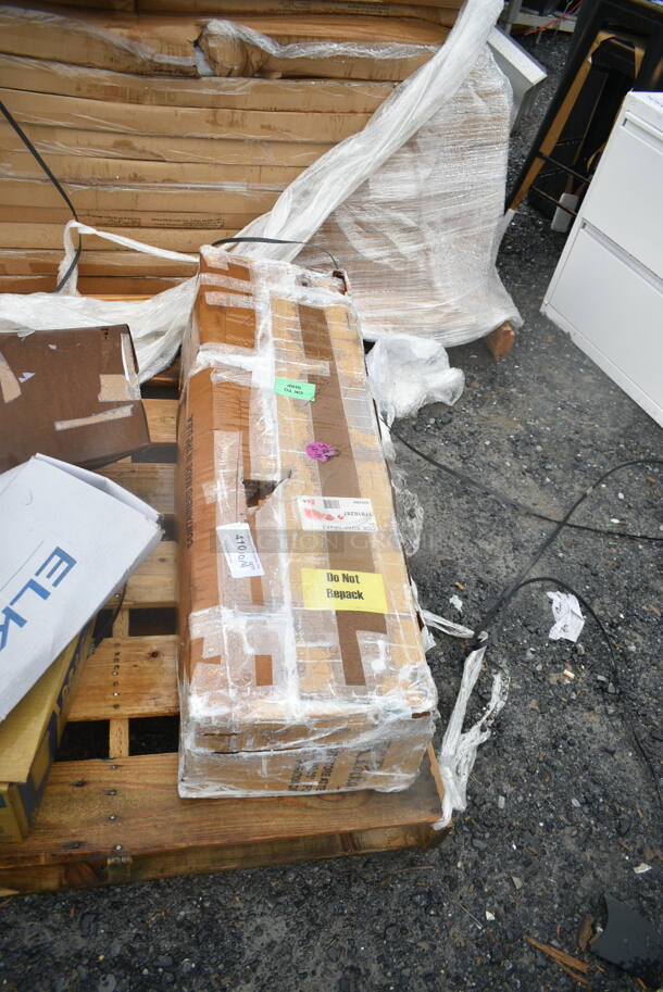 BRAND NEW SCRATCH AND DENT! Avantco 17816297 38 1/4" Evaporator Coil - Image 2 of 3