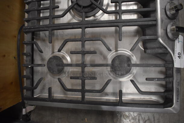 BRAND NEW SCRATCH AND DENT! Frigidaire FPGC3077RSA Metal 30" 5 Burner Gas Cooktop - Image 2 of 10