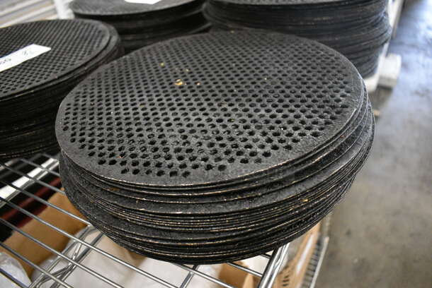 36 Metal Round Perforated Pizza Baking Pans. 12x12. 36 Times Your Bid! - Image 2 of 3