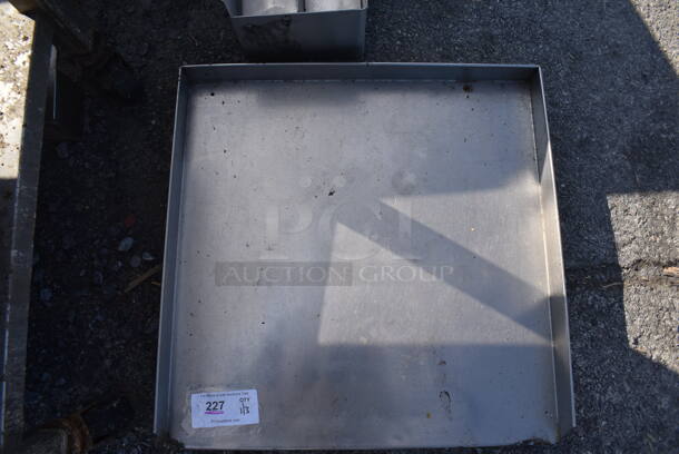 Stainless Steel Tabletop. 24x24x3 - Image 3 of 3