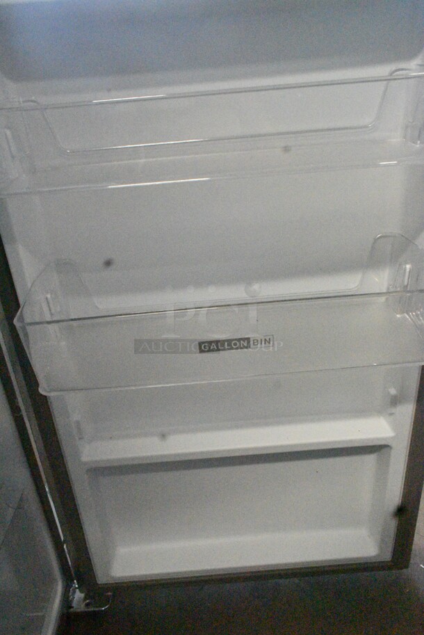 Whirlpool WRT112CZJZ Metal Cooler w/ Freezer. Tested and Powers On But Does Not Get Cold - Image 6 of 8