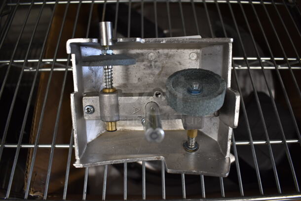 Metal Commercial Blade Sharpener. 6x6x5 - Image 4 of 5