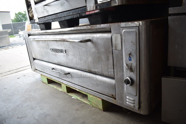 Blodgett Stainless Steel Commercial Natural Gas Powered Single Deck Pizza Oven.  - Image 2 of 6