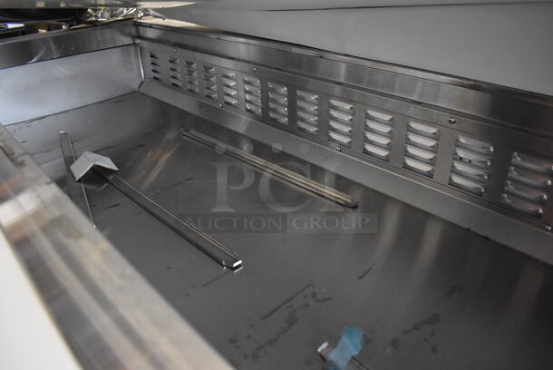 BRAND NEW SCRATCH AND DENT! Avantco 178APT71MHC Stainless Steel Commercial Sandwich Salad Prep Table Bain Marie Mega Top on Commercial Casters. 115 Volts,  Phase. 71x36x47. Tested and Working! - Image 5 of 11