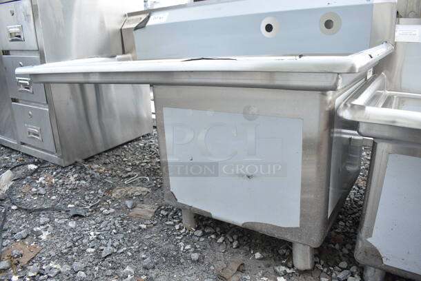 BRAND NEW SCRATCH AND DENT! Stainless Steel Single Bay Sink w/ Left Side Drain Board. No Legs.  - Image 3 of 6