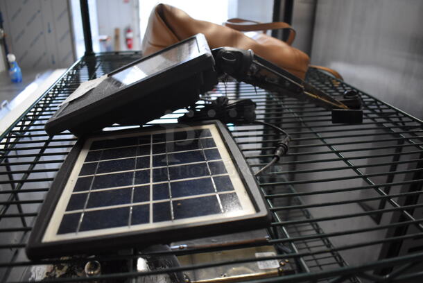 Gama Sonic Solar Light. 8x9x17 - Image 2 of 4