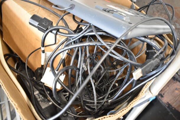 ALL ONE MONEY! Lot of Various Items Including Keyboard, Mouse and Wiring - Image 9 of 9