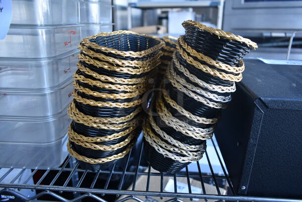 ALL ONE MONEY! Lot of 48 Bread Baskets - Image 3 of 3
