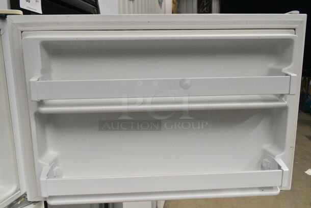 Maytag M1TXEGMYW01 Metal Cooler w/ Freezer. 115 Volts, 1 Phase. Cannot Test Due To Cut Power Cord - Image 4 of 7