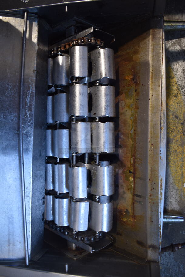 APW Wyott Stainless Steel Commercial Countertop Vertical Toaster. Missing Parts. 115 Volts, 1 Phase. Tested and Working! - Image 7 of 8