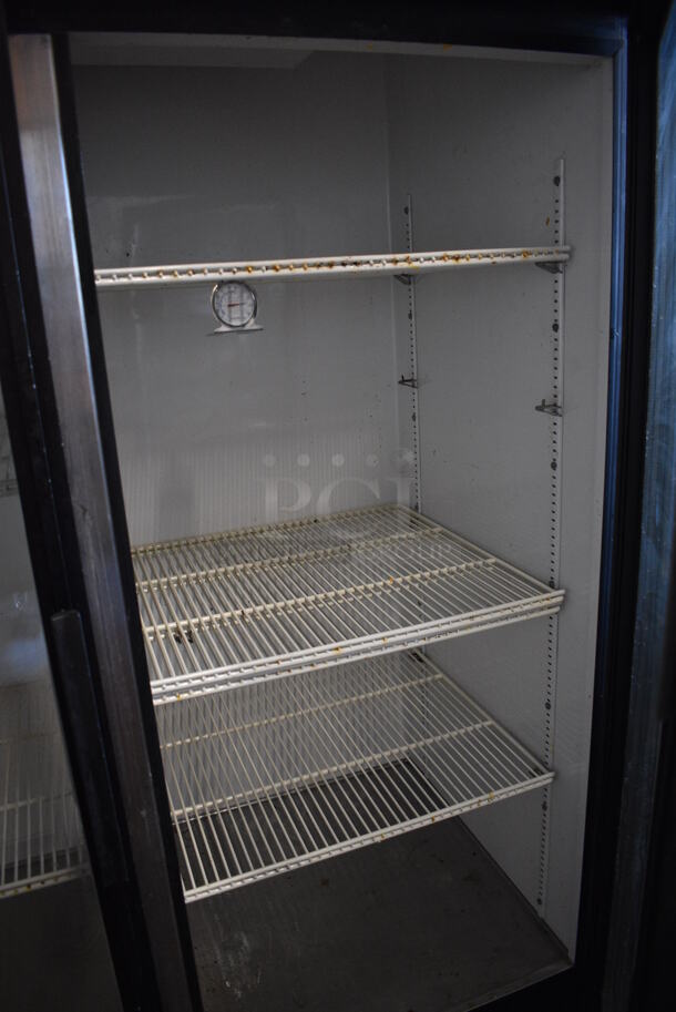 True GDM-49 Metal Commercial 2 Door Reach In Cooler Merchandiser w/ Poly Coated Racks. 115 Volts, 1 Phase. 54x30x79. Tested and Working! - Image 6 of 7
