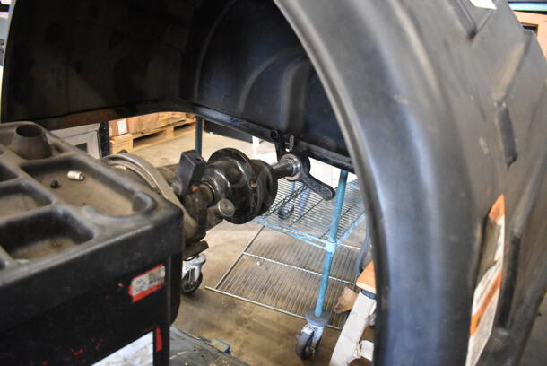 Coats 1250 Metal Commercial Floor Style 2D Wheel Balancer with Laser Guided Operation. 220-250 Volts, 1 Phase. - Image 4 of 7