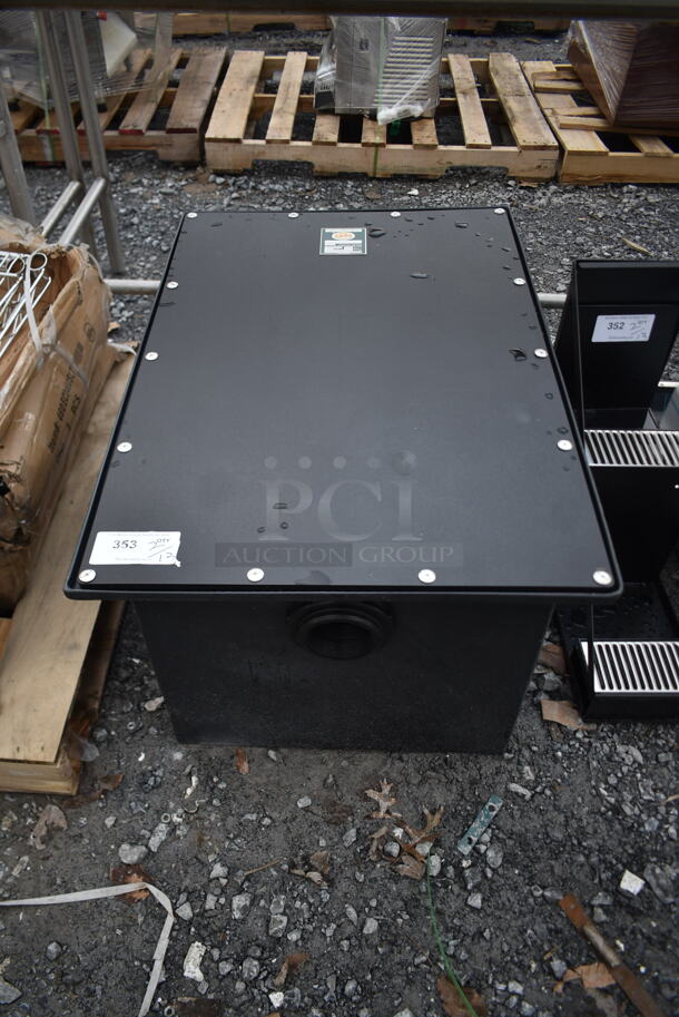 BRAND NEW SCRATCH AND DENT! Ashland PolyTrap 1414850 4850 100 lb. Grease Trap with Threaded Connections - Image 2 of 5
