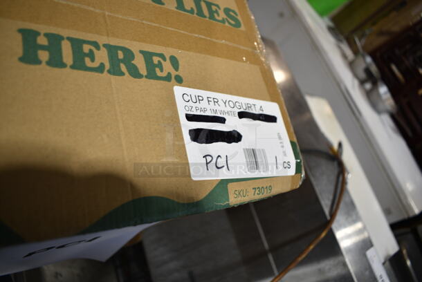 PALLET LOT of 21 BRAND NEW Boxes Including 127RD12BULK Choice 12 oz. Customizable Microwavable Translucent Round Deli Container - 500/Case, 760IC06G Choice 6 oz. Green Paper Frozen Yogurt / Food Cup - 1000/Case, CH12DEF Dart ClearPac SafeSeal 12 oz. Tamper-Resistant, Tamper-Evident Hinged Container with Flat Lid - 200/Case, Choice 1.5 oz Portion Cups, 2 Box 500TW7 Choice 7 oz. Translucent Thin Wall Plastic Cold Cup - 2500/Case, 2 Lavex Black Slim Jim Trash Cans, 65602134 Polar Pak 2134 12" x 8" x 4" Jumbo Clear Hinged Deep Takeout Container - 150/Case, 6140203002CL Pitco 60203002-CL Vlv,Gas Bmvr Lp 10.0 W.C., 6962BLK, Noble Gloves, 2 Box 129MCS38B Choice 38 oz. Black Rectangular Microwavable Heavy Weight Container with Lid 8 3/4" x 6 1/4" x 2" - 150/Case, Choice 3.25 oz Portion Cup Lids, 922485 Vollrath 485 Replacement 1/4" Blade Assembly for 403N Redco Lettuce King I Vegetable Shredder and Slicer, 600DT1 Regency Twist Handle Waste Valve - 3 1/2" Sink Opening. 21 Times Your Bid! - Image 5 of 12