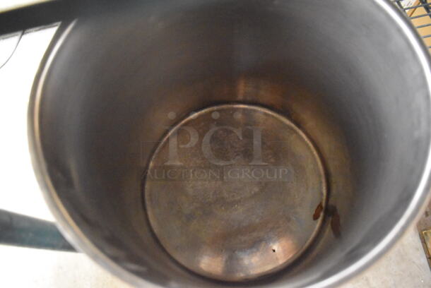 Metal Stock Pot. 13x10x10 - Image 4 of 4
