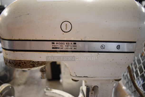 KitchenAid Model K5-A Metal Countertop 5 Quart Planetary Dough Mixer. 115 Volts, 1 Phase. 10x14x16. Tested and Working! - Image 4 of 4