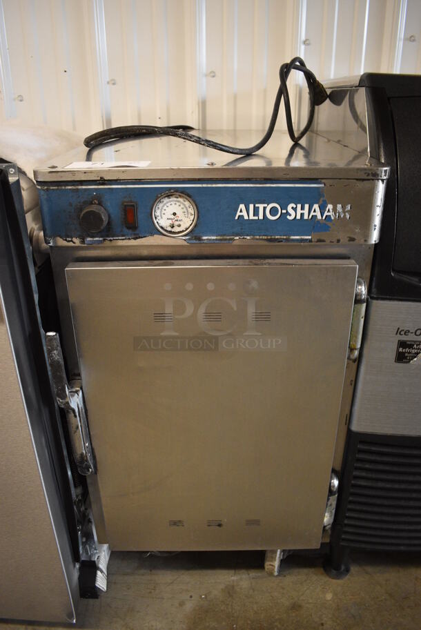 Alto Shaam Model 500-S Stainless Steel Commercial Warming Cabinet on Commercial Casters. 115 Volts, 1 Phase. 17.5x24x33.5. Tested and Working!