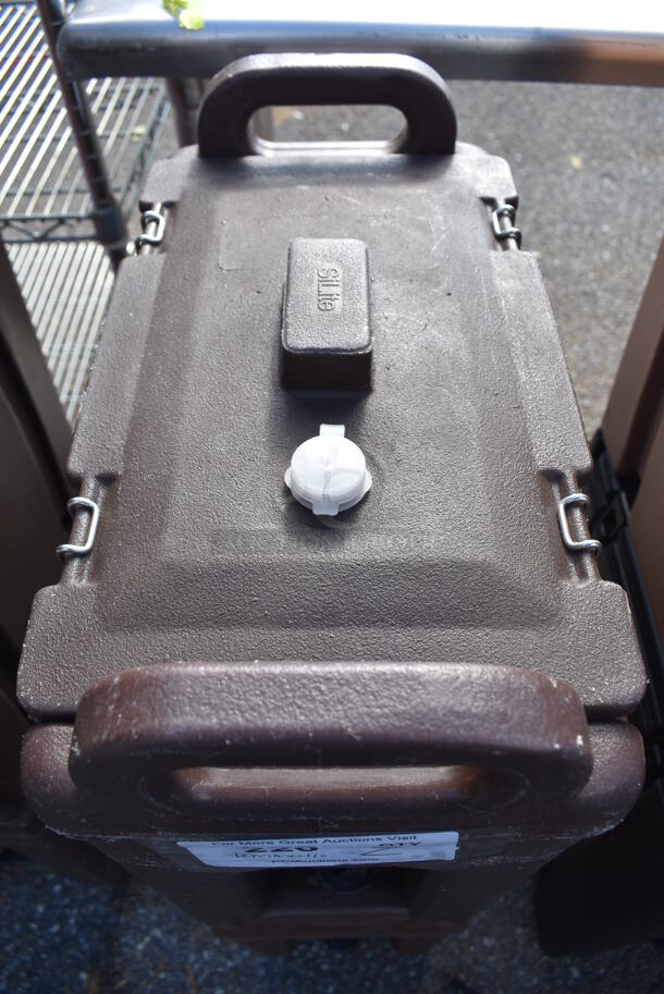 2 Cambro 250LCD Brown Poly Insulated Beverage Holder Dispensers. 9x16.5x18. 2 Times Your Bid! - Image 5 of 10