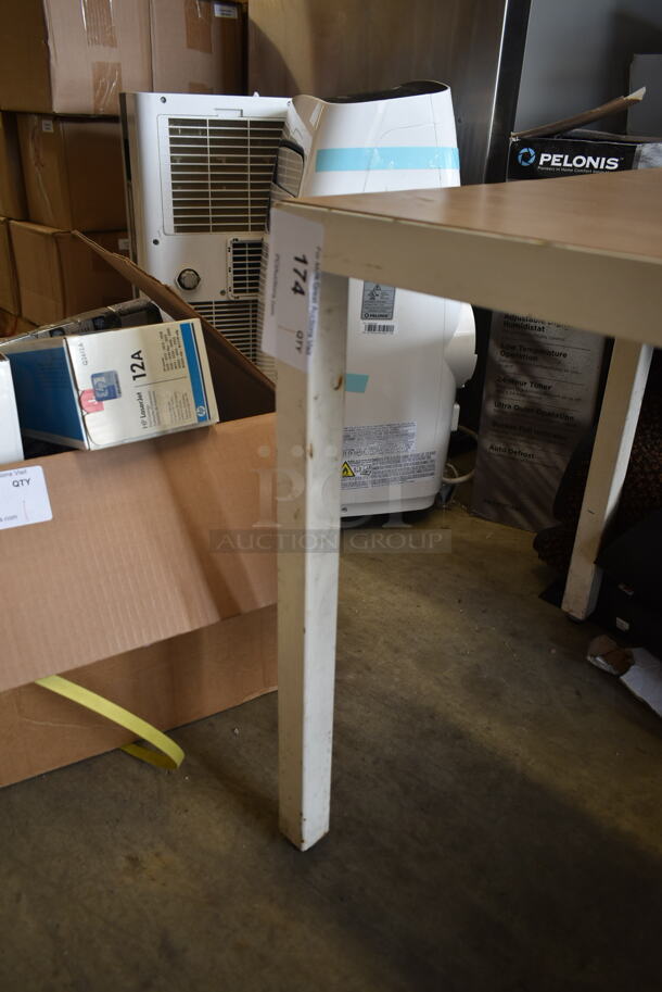 Wood Pattern Dining Height Table. - Image 3 of 3