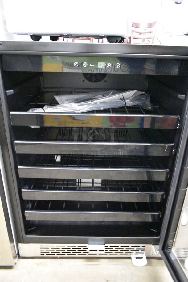 BRAND NEW SCRATCH AND DENT! Whynter BWR-408SB 24 inch Built-In 46 Bottle Undercounter Stainless Steel Wine Refrigerator Merchandiser. 115 Volts, 1 Phase. Tested and Working! - Image 3 of 8