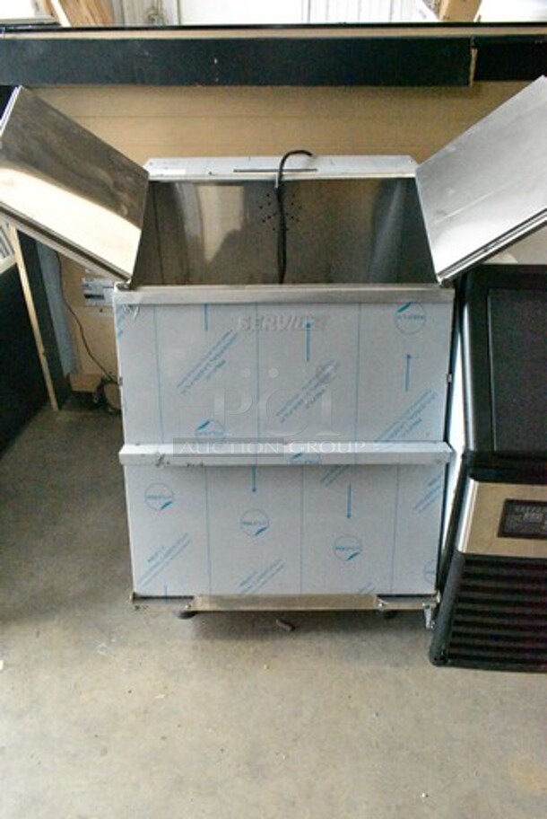 BRAND NEW SCRATCH AND DENT! 2024 ServIt 423TCW46 Stainless Steel Commercial 46 Gallon First-In First-Out Chip Warmer / Merchandiser. 120 Volts, 1 Phase. Tested and Working! - Image 3 of 9