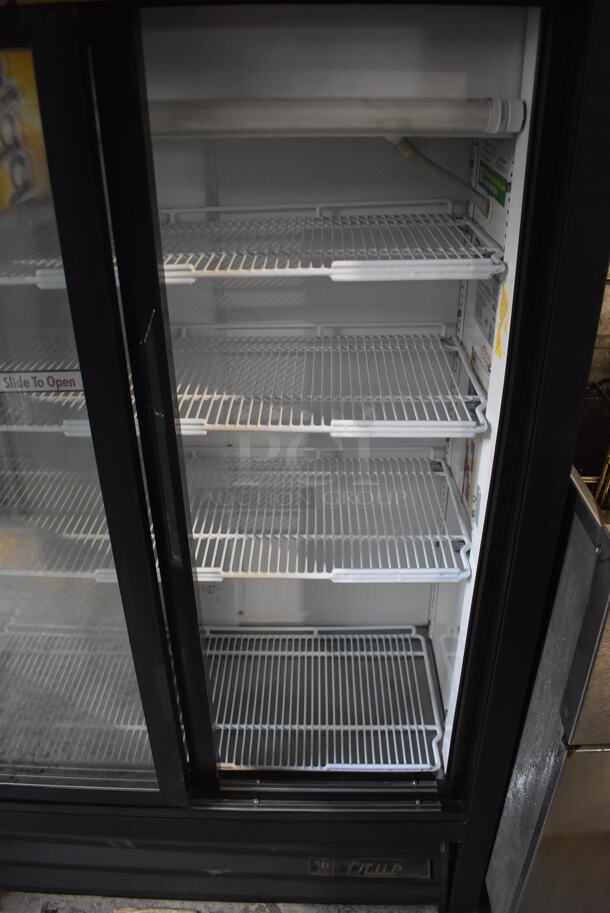 True GDM-33SSL-54 Commercial 2 Sliding Door Reach in Cooler in Black With Polycoated Racks. 115V/Phase 1 Tested And Working - Image 5 of 6