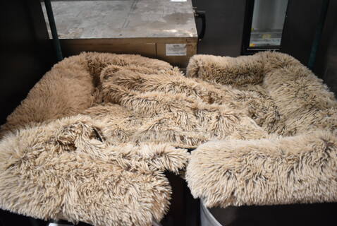 2 BRAND NEW! Dogslanding Dog Beds. 2 Times Your Bid!