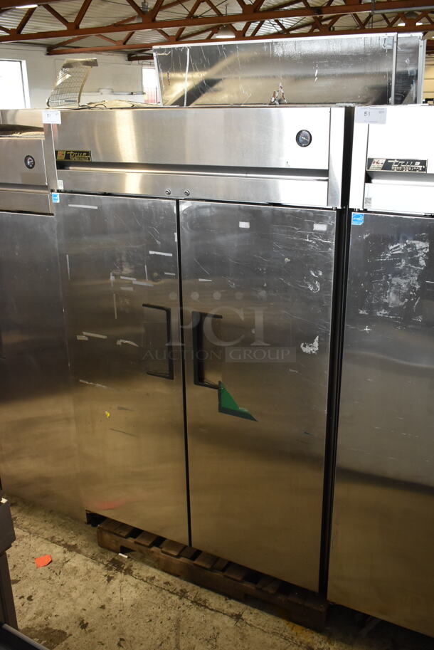 2014 True TG2R-2S ENERGY STAR Stainless Steel Commercial 2 Door Reach In Cooler w/ Poly Coated Racks. 115 Volts, 1 Phase. Tested and Working! - Image 2 of 9