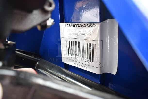 BRAND NEW SCRATCH AND DENT! Lavex 481EY50LF685 Blue Metal 4,400 Pound Capacity Pallet Jack - Image 3 of 3