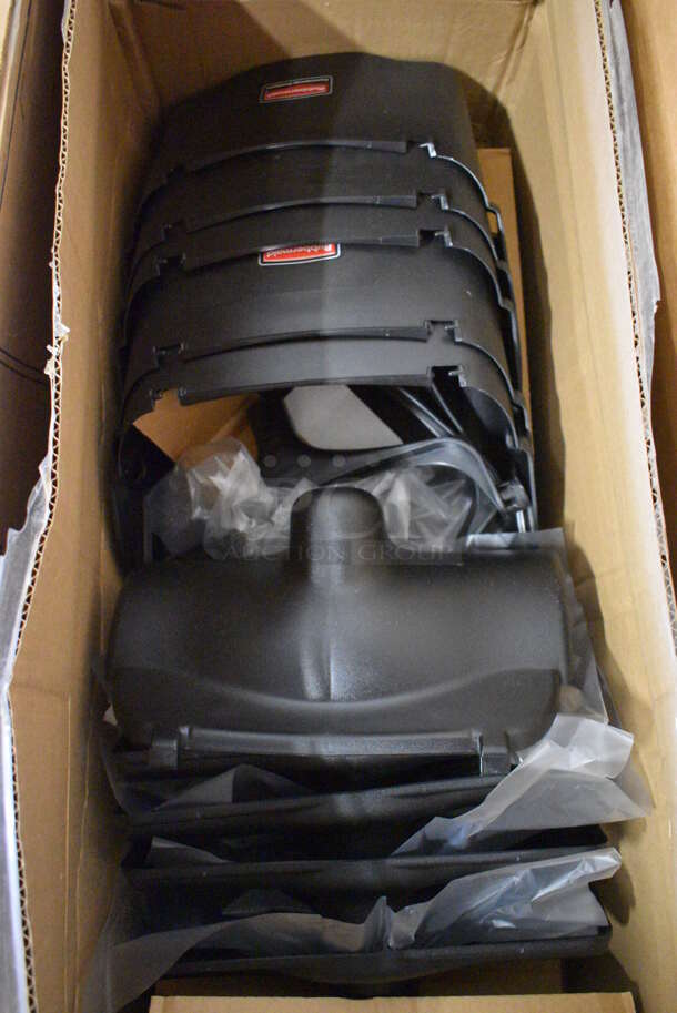 5 BRAND NEW IN BOX! Rubbermaid Black Poly Dust Pans. 5 Times Your Bid!