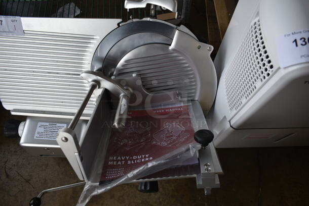 BRAND NEW SCRATCH AND DENT! Estella 348SLM13 Stainless Steel Commercial Countertop Automatic Meat Slicer w/ Blade Sharpener. 120 Volts, 1 Phase. Tested and Working! - Image 4 of 6
