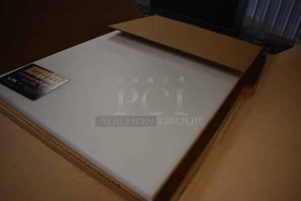 BRAND NEW IN BOX! Chef's Edge Cutting Board. 13.5x21.5x1 - Image 2 of 3