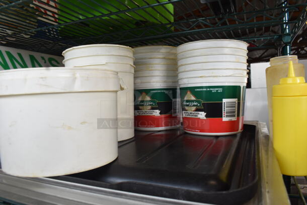ALL ONE MONEY! Lot of 2 Car Toppers , Plastic Buckets, Metal Pans And More. - Image 4 of 4