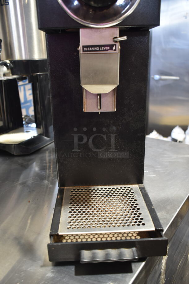 2017 Bunn G1 HD Metal Commercial Countertop Coffee Bean Grinder. 120 Volts, 1 Phase. Tested and Working! - Image 4 of 5