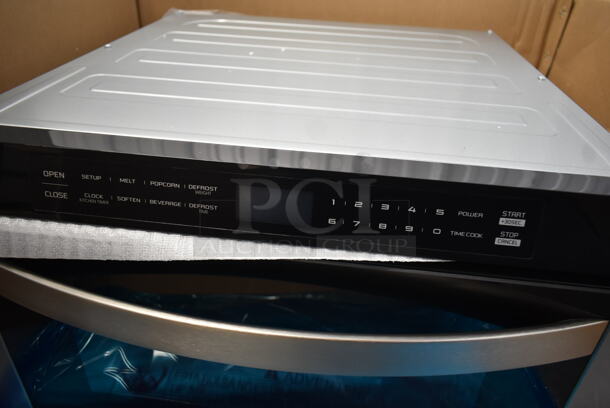 BRAND NEW SCRATCH AND DENT! 2023 KoolMore KM-MD-1SS Stainless Steel Commercial Countertop Drawer Style Microwave Oven. 120 Volts, 1 Phase. - Image 6 of 8