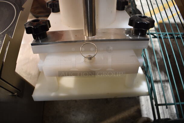 BRAND NEW SCRATCH AND DENT! Garde XL 4" x 1" Burger Press - 180 Patties/Hour - Image 5 of 5