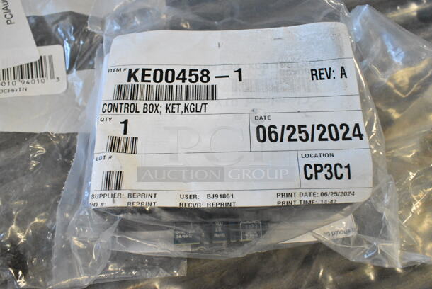 3 BRAND NEW SCRATCH AND DENT! Items Including Cleveland KE00458-1 Control Box; Ket,Kgl/T, Avantco 177T140CHAIN Replacement Drive Chain for T140 Conveyor Toaster, RTW-125L. 3 Times Your Bid!  - Image 4 of 8