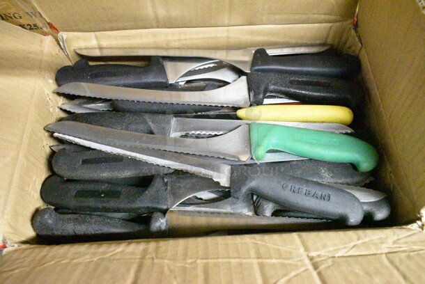 35 SHARPENED Stainless Steel Knives Including Serrated Bread Knives. 35 Times Your Bid!  - Image 1 of 5