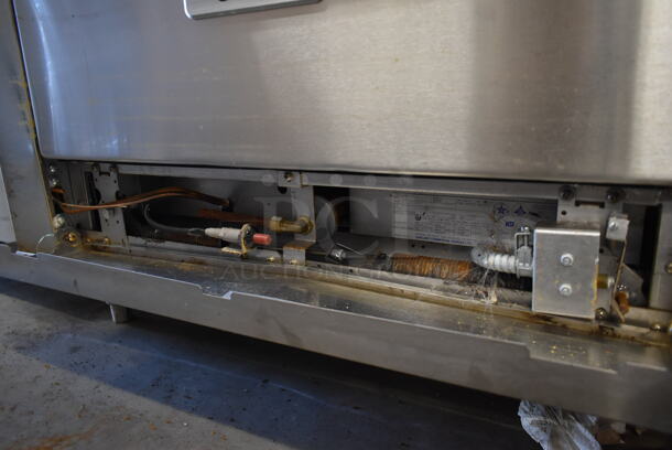 2016 Garland G36-6C Stainless Steel Commercial Natural Gas Powered 4 Burner Range w/ Left Side Flat Top and Convection Oven. - Image 6 of 7