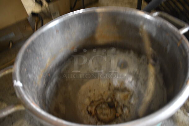 Hobart D30 Metal Commercial 30 Quart Mixing Bowl. 20x15.5x13.5 - Image 2 of 4