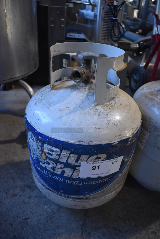 2 Metal 15 Pound Capacity Propane Gas Tanks. 13x13x19. 2 Times Your Bid! - Image 2 of 5