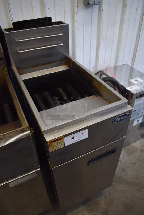 Atosa ATFS-40 Stainless Steel Commercial Floor Style Natural Gas Powered Deep Fat Fryer. 102,000 BTU. 15.5x30x44 - Image 3 of 6