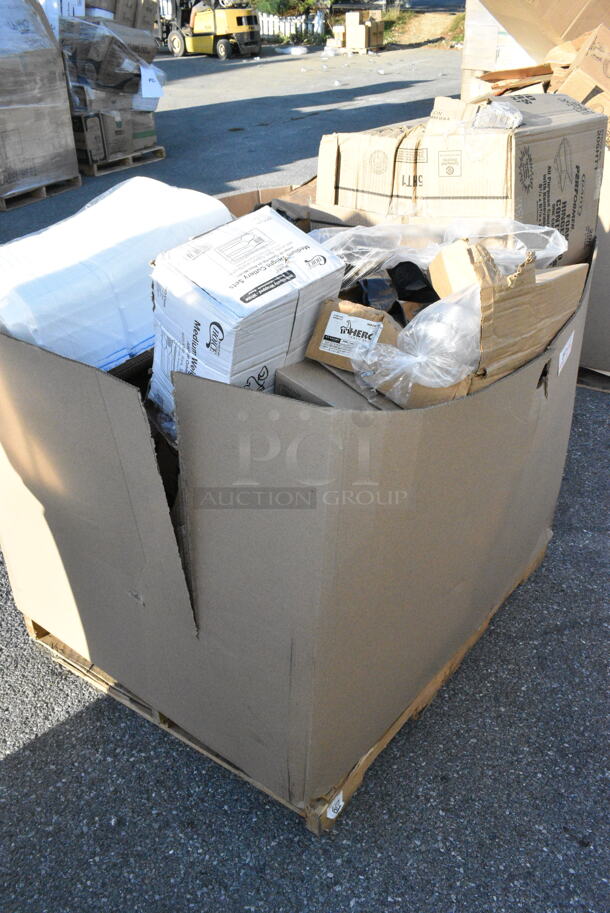 20 BRAND NEW Boxes Including 346WKFSNM Choice Medium Weight White Wrapped Plastic Cutlery Set with Napkin - 250/Case, 245CB10WHITE Choice White Customizable Corrugated Plain Pizza Box, 130GHWPLAKNF EcoChoice Heavy Weight 6 1/2" Green CPLA Plastic Knife - 1000/Case, Dart 90HTPF3VR 9" x 9" x 3" White Foam Square Vented 3 Compartment Take Out Container with Perforated Hinged Lid. 20 Times Your Bid!  - Image 1 of 12