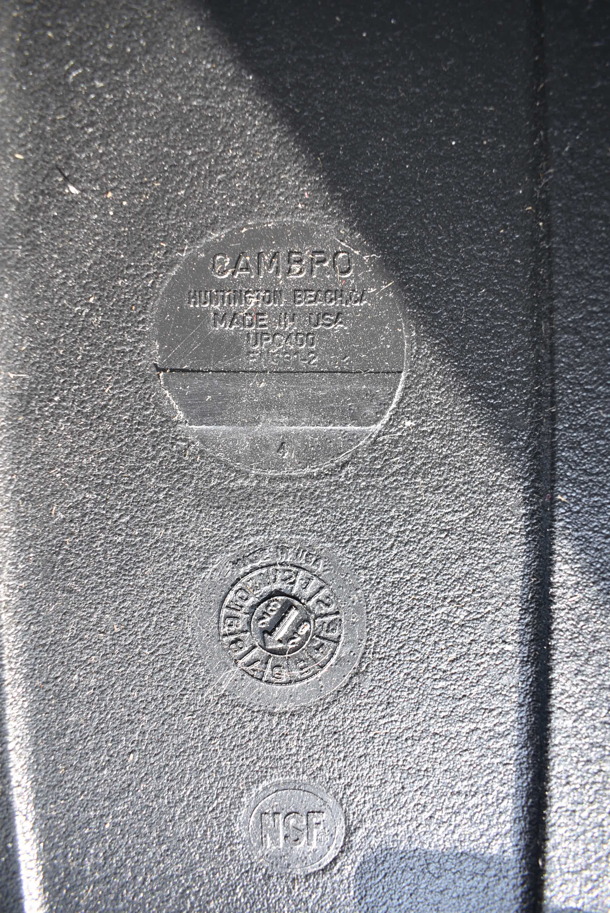 BRAND NEW SCRATCH AND DENT! Cambro UPC400 Black Poly Insulated Catering Carrying Case.  - Image 5 of 5