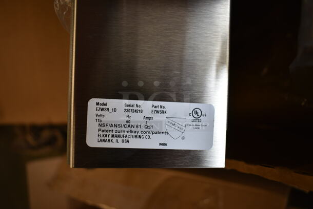 BRAND NEW SCRATCH AND DENT! Zurn Elkay EZSTLDWS_1G ezH20 8 GPH Light Gray Hands-Free Filtered Bottle Filling Station with Drinking Fountain - Image 7 of 7