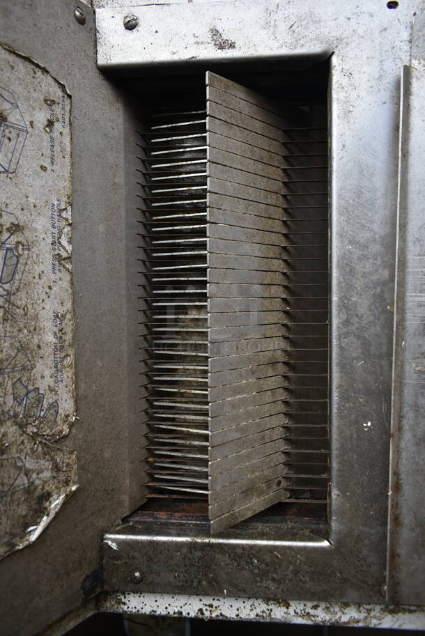 Oliver 711 Stainless Steel Commercial Countertop Bread Loaf Slicer. 115 Volts, 1 Phase. Tested and Working! - Image 4 of 7