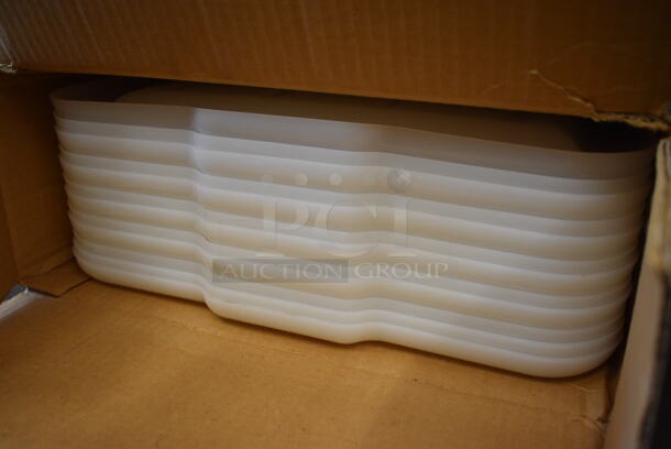 ALL ONE MONEY! Lot of 12 BRAND NEW IN BOX! Cambro Poly Bus Bin Lids. 15x21x1 - Image 2 of 3