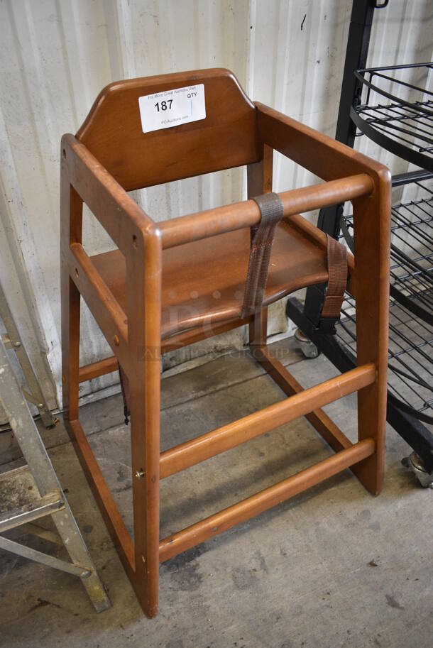Wood Pattern High Chair. 20x19x29.5 - Image 2 of 3