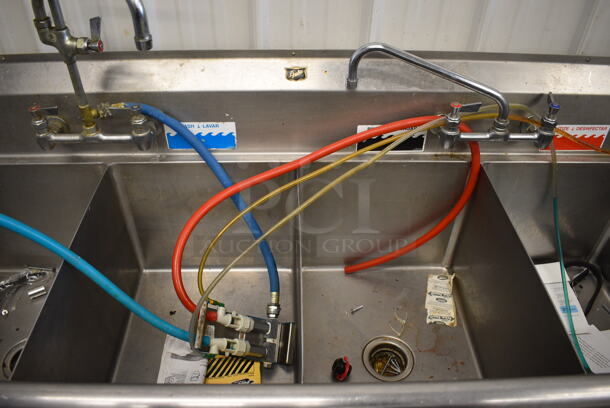 Duke Stainless Steel Commercial 4 Bay Sink w/ Dual Drainboards, Faucet, Handles and Spray Nozzle Attachment. 100x27x43. Bays 16x21x13. Drainboards 16x23x2 - Image 3 of 6